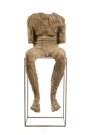 magdalena abakanowicz 12 seated figures