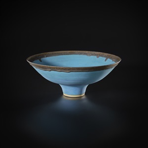 large footed bowl by lucie rie