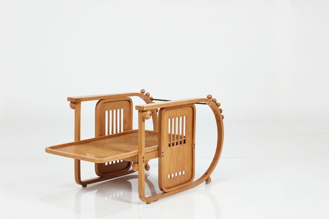 early 'sitzmachine' adjustable lounge chair by josef hoffmann