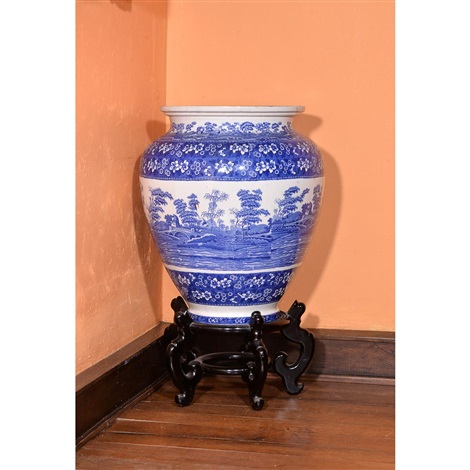 A Large Blue And White Printed Pottery Floor Vase By