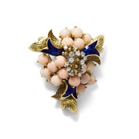 LA TRIOMPHE CORAL AND DIAMOND PENDANT/BROOCH
