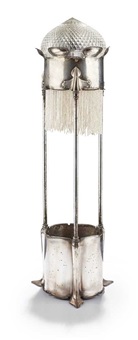 ARTS & CRAFTS TABLE LIGHT, CIRCA 1900, 1900 ARTS & CRAFTS TABLE LIGHT, CIRCA 1900, 1900