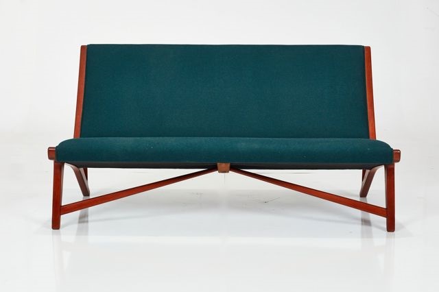 bench by hans j. wegner