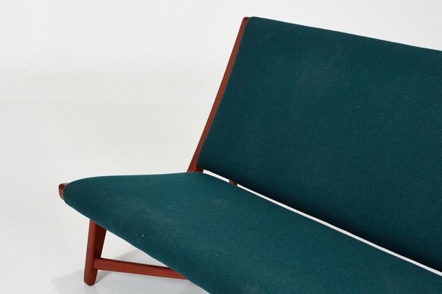 bench by hans j. wegner