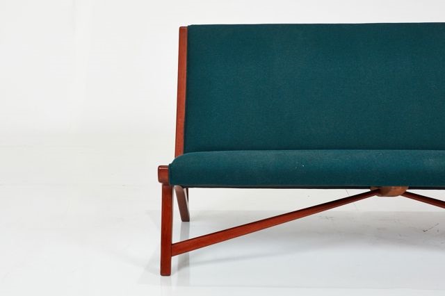 bench by hans j. wegner