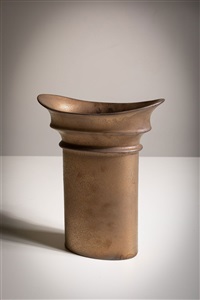 GEOMETRIC VASE, 1979