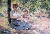 Mère et enfants dans un parc