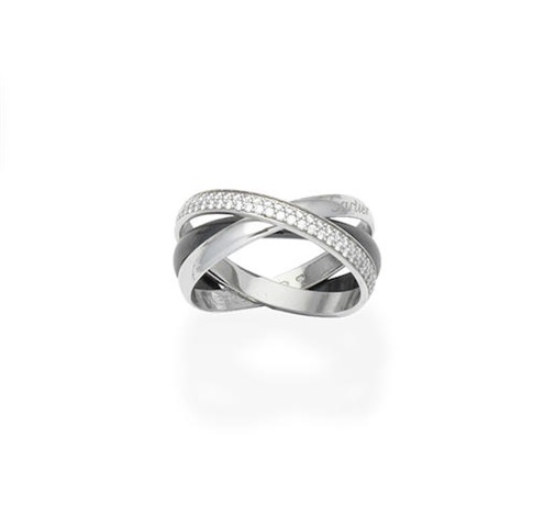 platinum trinity ring