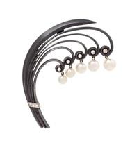 An Art Moderne Brooch