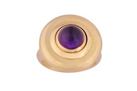 Tabbah l A 'beret' amethyst ring
