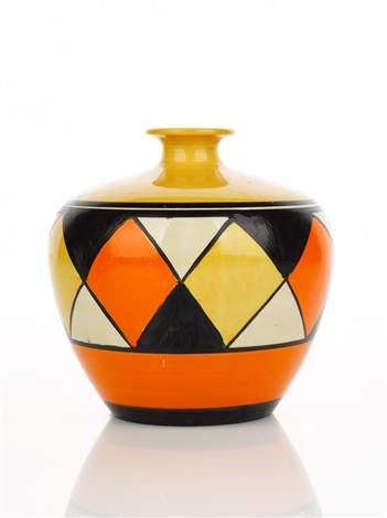 Bizarre Vase By Clarice Cliff On Artnet