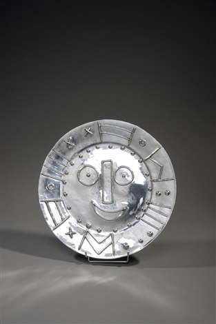 Plat en argent Tête en forme dhorloge by Pablo Picasso on artnet