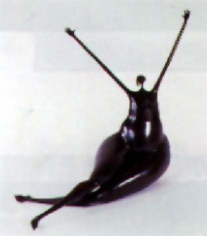 sentada clamando al cielo