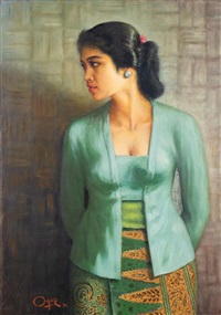 Een Indonesische dame in groen jasje en sarong Een Indonesische dame in groen jasje en sarong