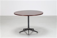 Round table in rosewood and lacquered..., 1960–1969