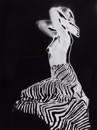 Nu au drapé (Solarisation), 1938