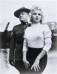 Marilyn Monroe u. kanadischer Polizist am..., 1953 Marilyn Monroe u. kanadischer Polizist am..., 1953