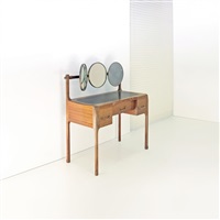 Tavolino da toeletta (Dressing table)