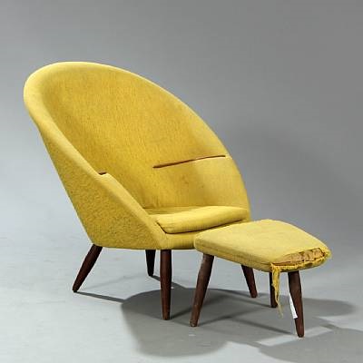 yellow nursing chair