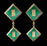 Earrings (pair)