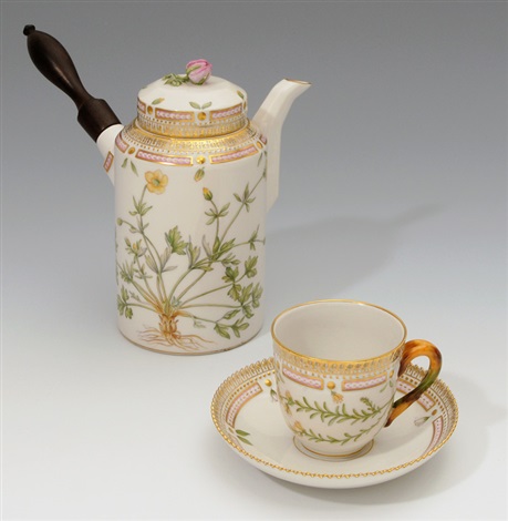 Flora Danica Kaffeekanne Und Zwei Kaffeetassen Mit Untertassen Set Of 5 By Royal Copenhagen Co On Artnet