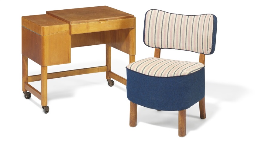 Bedroom Set Of Maple Consisting Of Two Wardrobes A Pair Of Beds