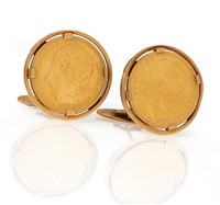 A pair of cufflinks