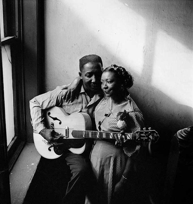 art-shay-muddy-waters-and-his-wife,-geneva,-chicago.jpg