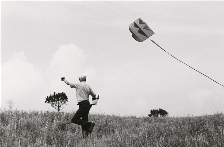 henri cartier-bresson flies a kite, provence by john loengard