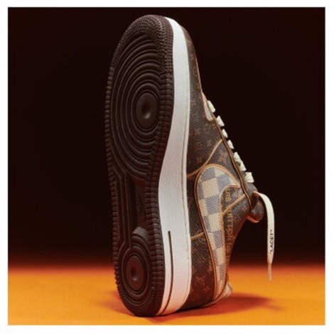 louis vuitton nike air force 1 &pilot case