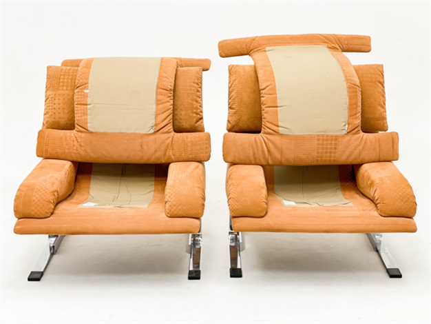 PAIR OF SAPORITI ITALIA ONDA LOUNGE CHAIRS by Giovanni Offredi on