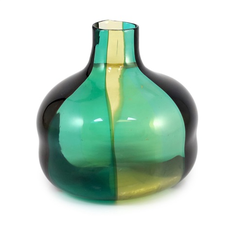 A Venini Murano Spicchi glass vase, designed by Fulvio Bianconi, c