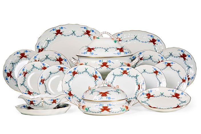 Raro servizio da tavola by Herend (Co.) on artnet