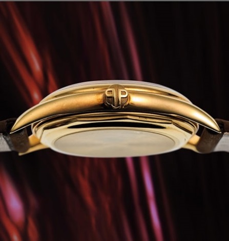 Patek Philippe Ref. 2526 An early and highly attractive yellow gold ...