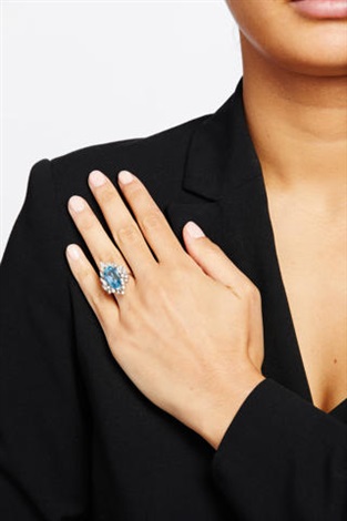 H. STERN AN 18K WHITE GOLD, AQUAMARINE AND DIAMOND RING by H. Stern (Co ...