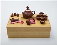 ロッカクアヤコ　ティーセット tea set rokkaku ayako 日本の芸術家がコラボプロジェクトでティーセットを｜ARAB NEWS