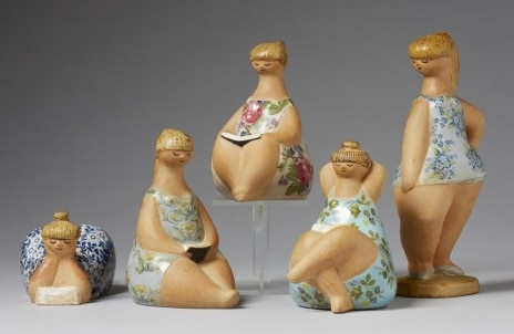 ABC flikor Beata by Lisa Larson（LISA LARSON, figurin, stengods 