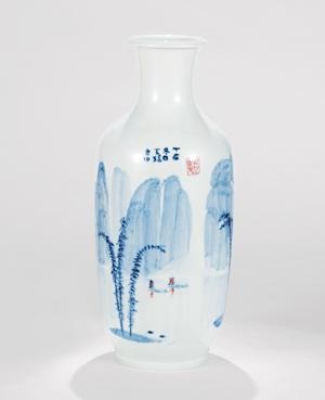 青花「桂林山水」卷口瓶porcelain vase by Wang Xiliang on artnet
