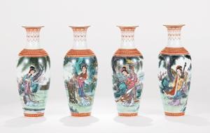 粉彩四美图瓷瓶（一组四件）porcelain beauties vasesset of 4 by Yang