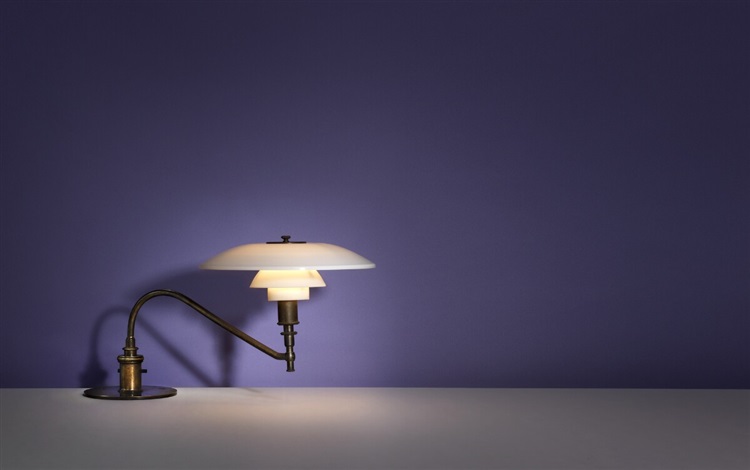 PH-32 American Table Lamp by Poul Henningsen on artnet PH-32 American Table Lamp by Poul Henningsen on artnet