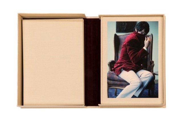 LINDA MCCARTNEY LIFE IN PHOTOGRAPHS LIMITED SIGNED Includes a