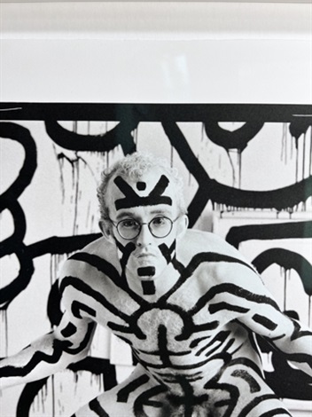 Keith Haring, New York by Annie Leibovitz on artnet Keith Haring, New York by Annie Leibovitz on artnet