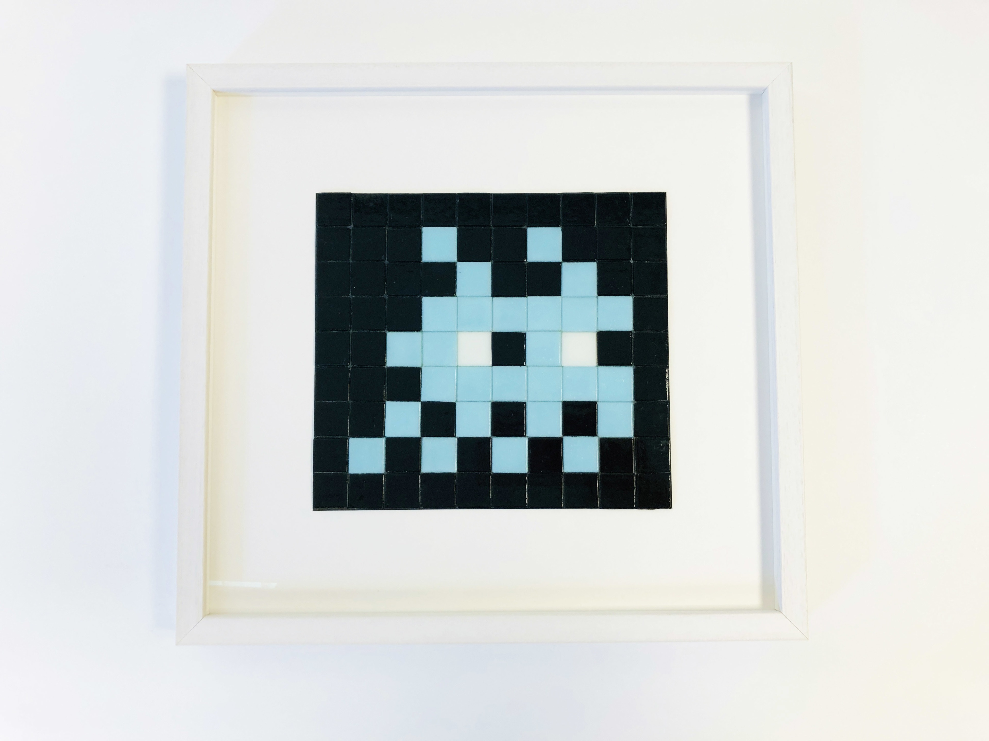 Invasion Kit 6 Runner by Invader on artnet