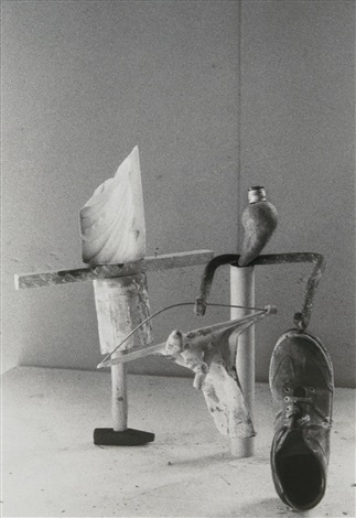 Equilibres by Peter Fischli and David Weiss on artnet