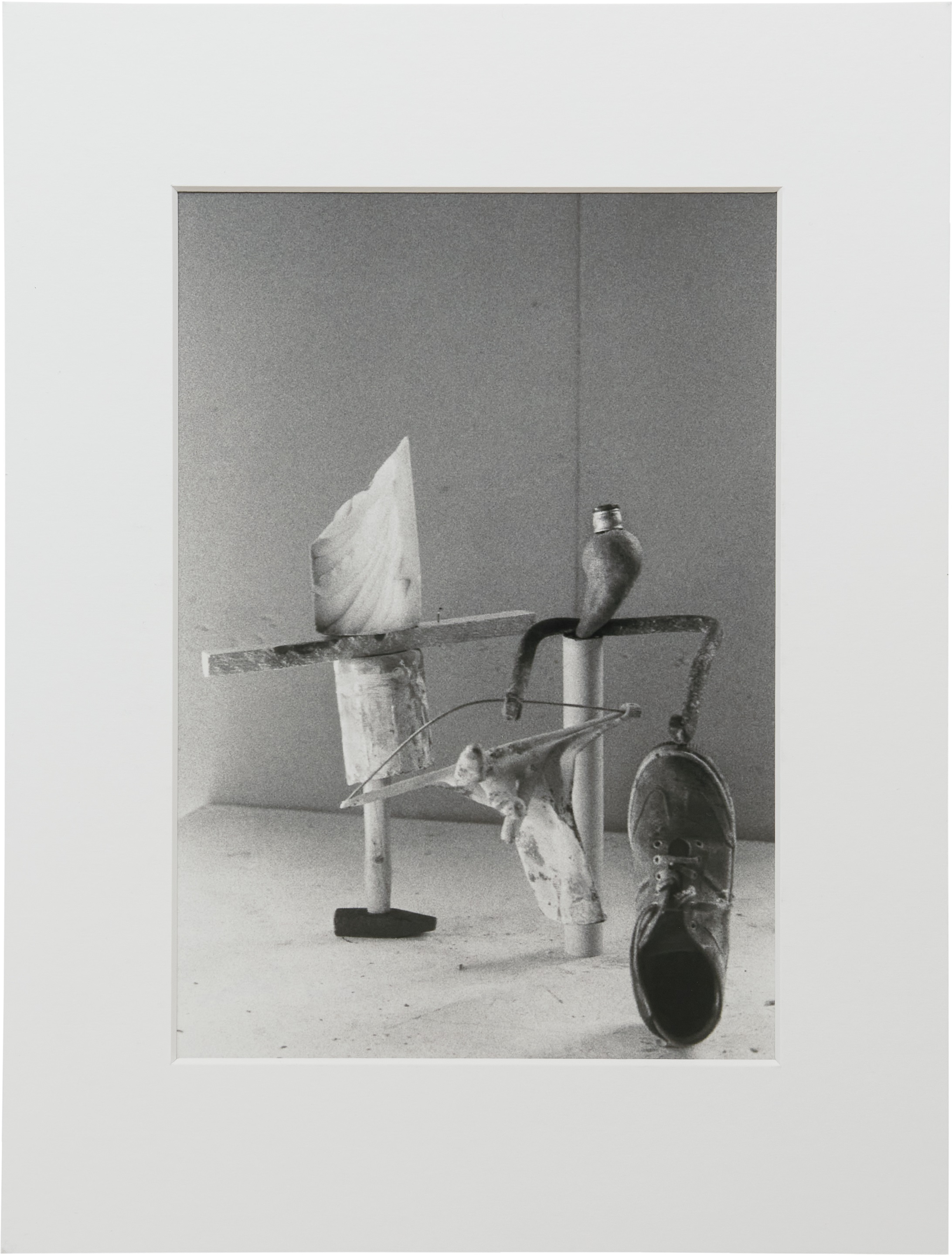 Equilibres by Peter Fischli and David Weiss on artnet