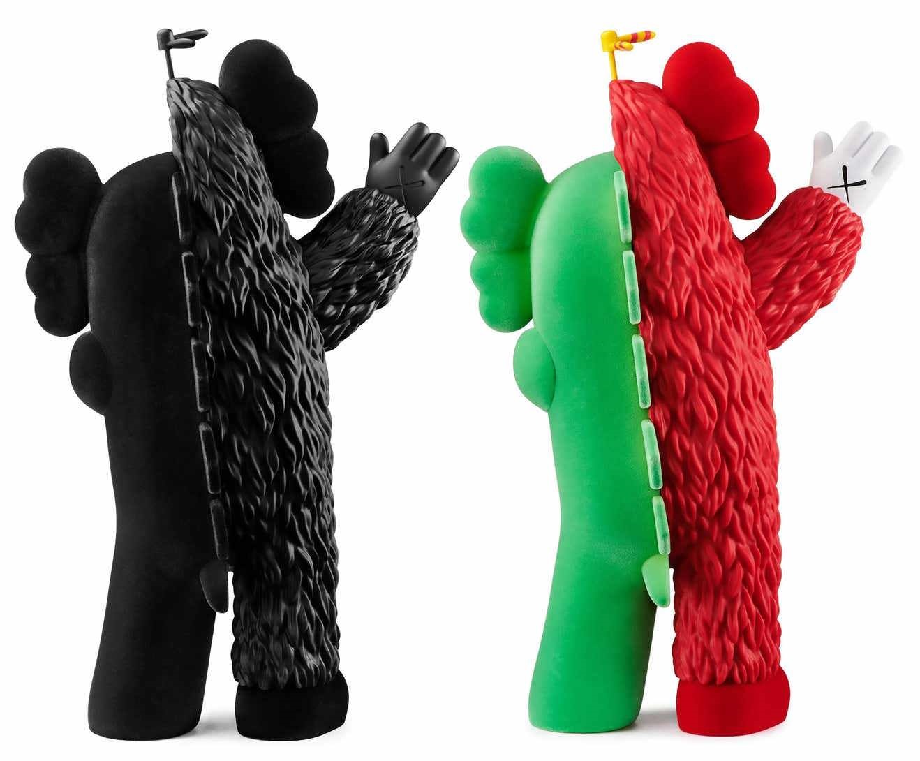 kachamukku  2色セット　　kaws KAWS - Kachamukku Green/Red & Black Set of 2, 2022 – TOY TOKYO