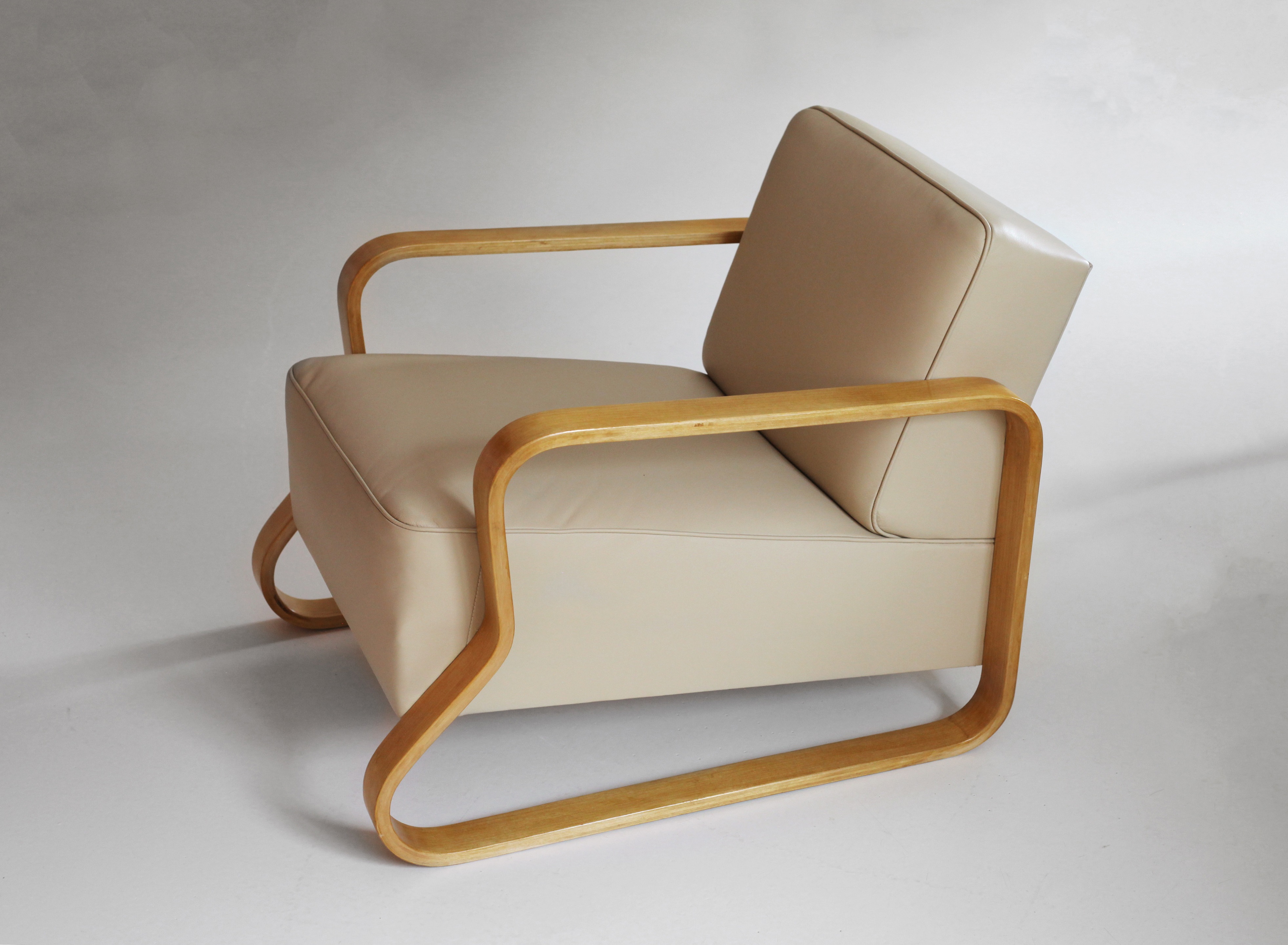 Armchair 44 by Alvar Aalto on artnet